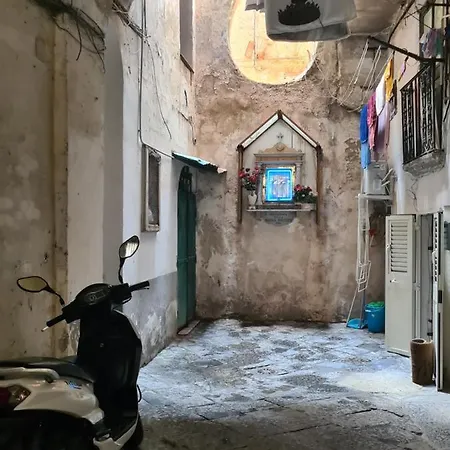 Old Bay Apartmán Neapol